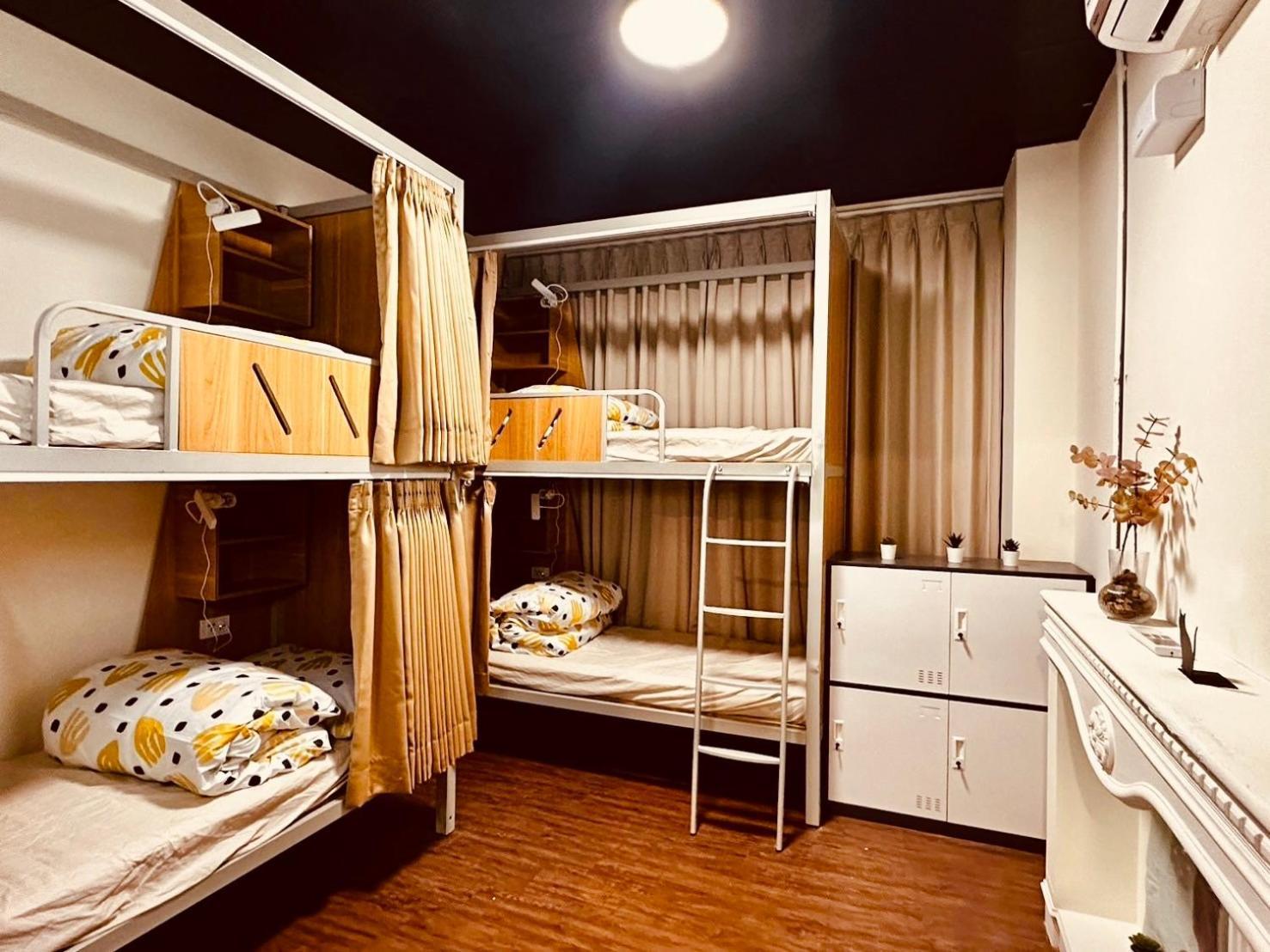 Like Hostel & Bar Lounge Kaohsiung Luaran gambar